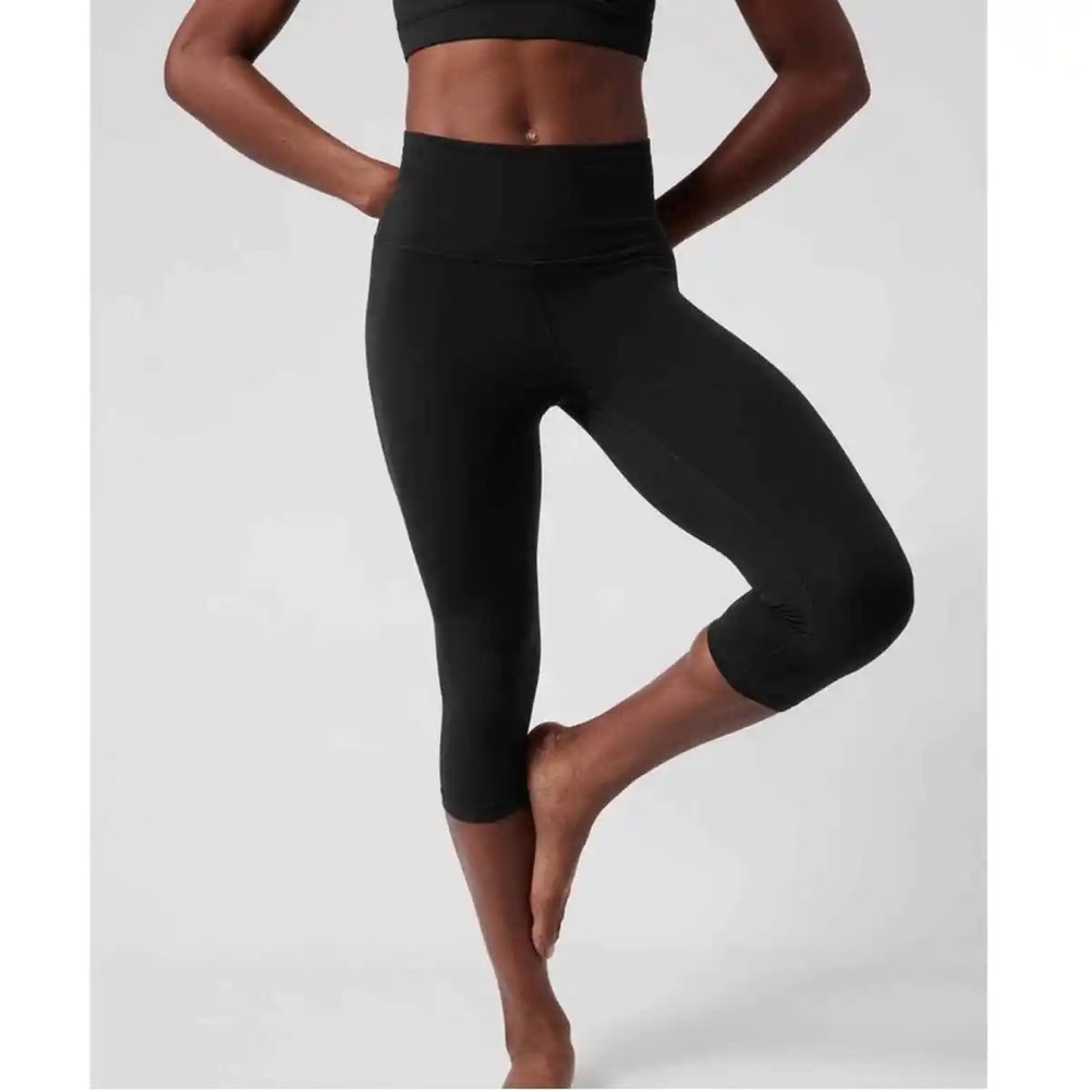 COPY - Athleta Mid Rise Salutation Capri